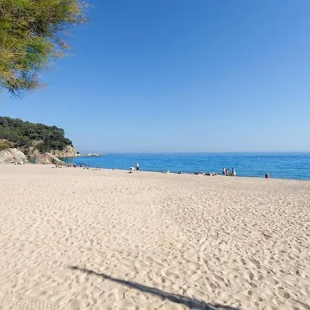 Canyelles Beach Vila With Swimming Pool Βίλα